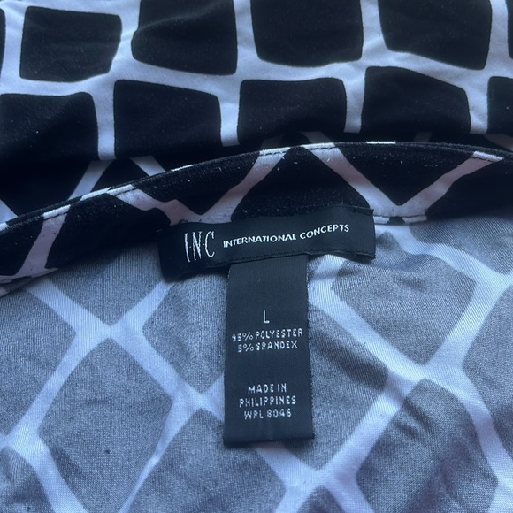 Black Diamond print long sleeve blouse, L, by International Concepts - Picture 3 of 3